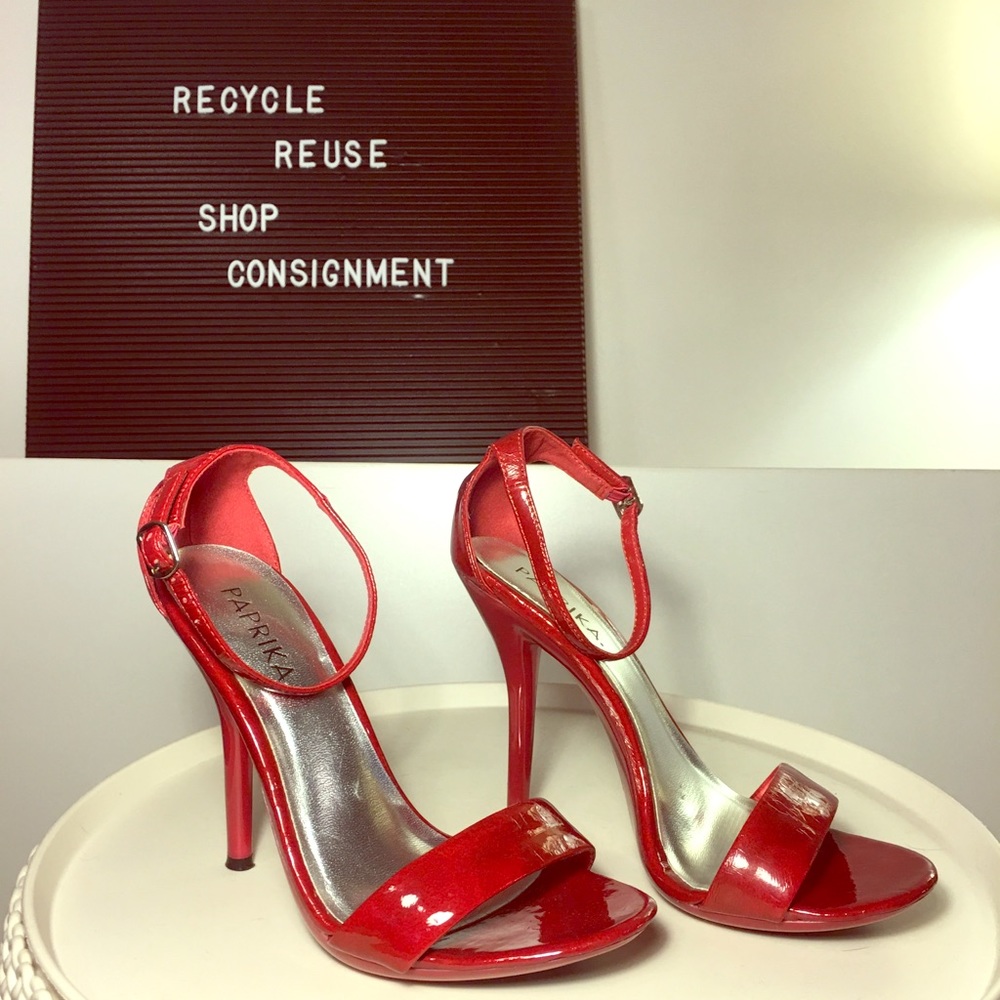 Red paprika heels